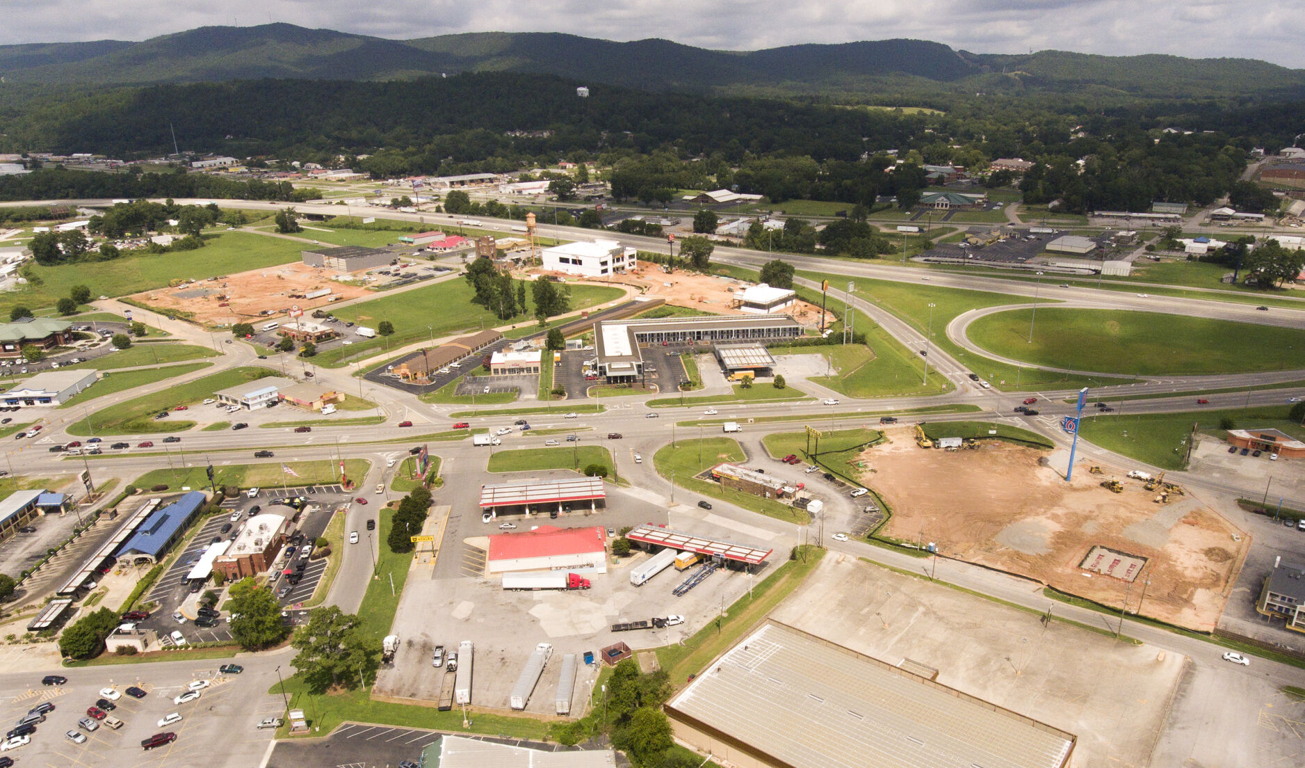 Oxford Exit 185 construction aerial.jpg